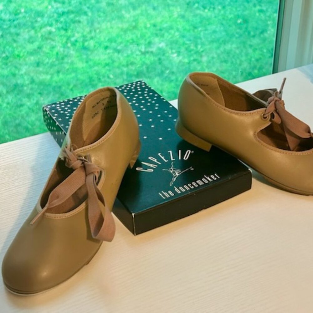 Capezio Jr. Tyette Tap Shoes Size 3 N